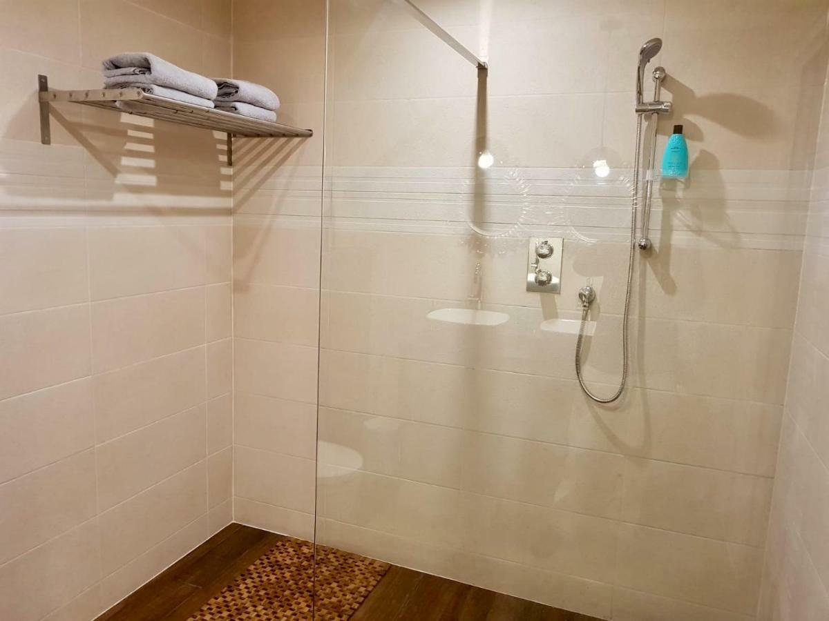 Beijerse Inn Nieuw-Beijerland Extérieur photo